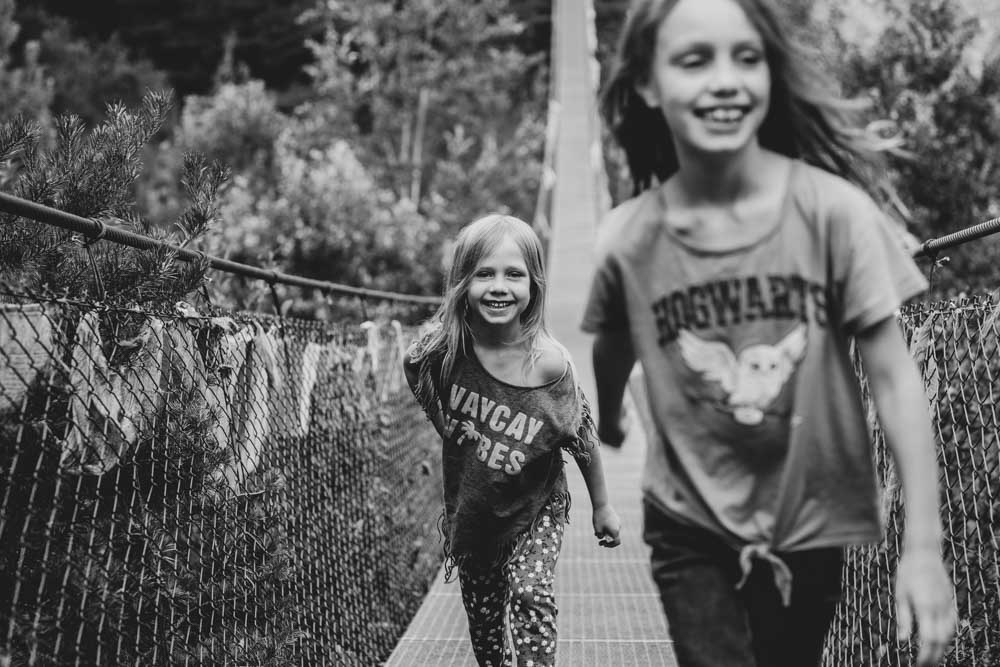 © Priska Leutenegger · Mensch · Fotografie · Schwarzweiss · Schwarzweissfotografie · Kids